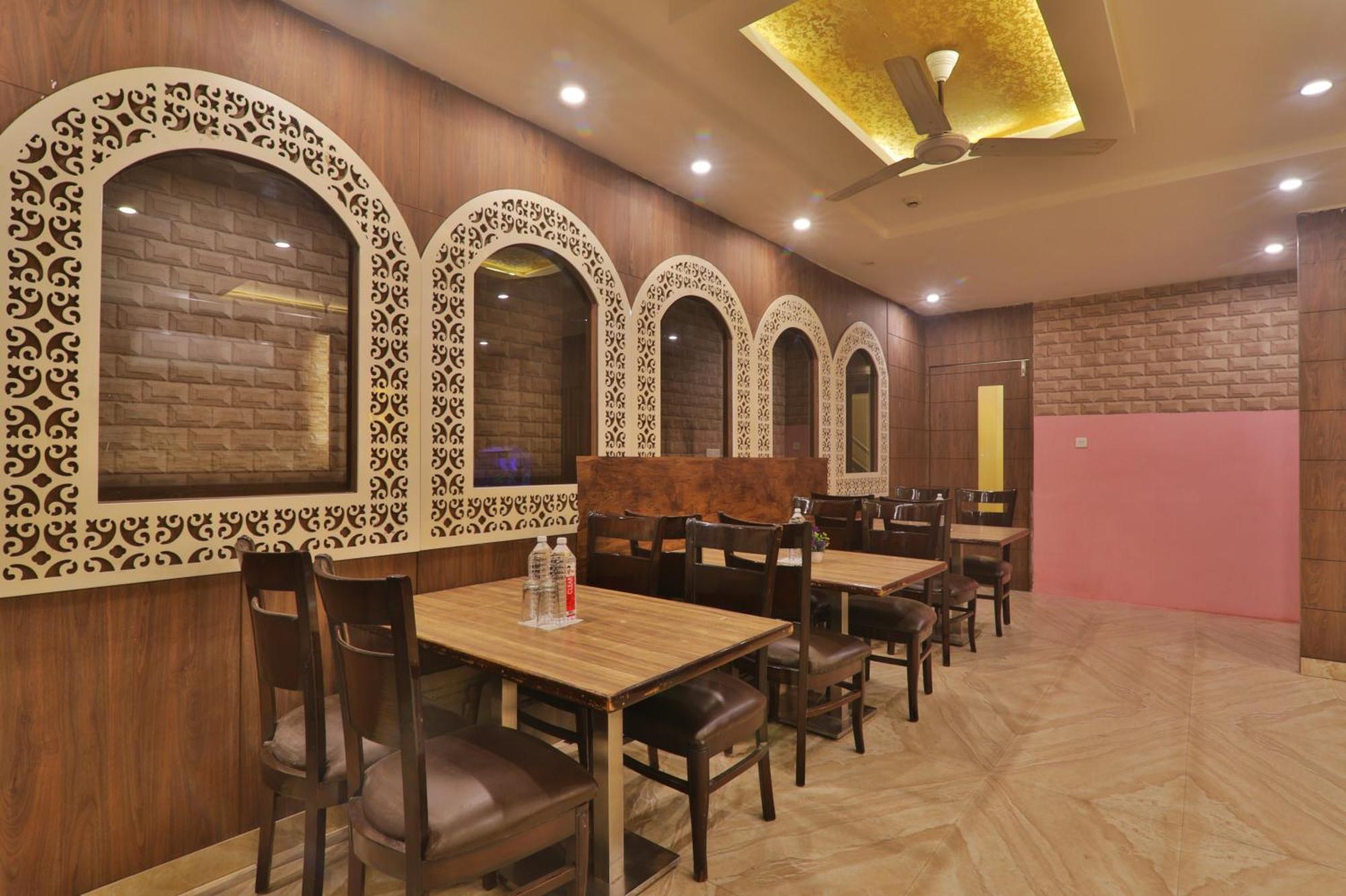 Homestay 4everstay By Janki Luxury & Spacious Family In Varanasi
