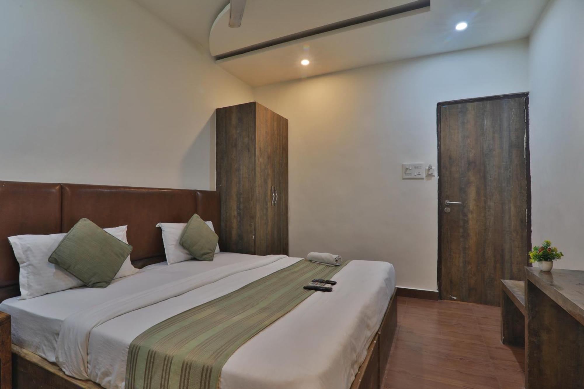 Homestay 4everstay By Janki Luxury & Spacious Family In